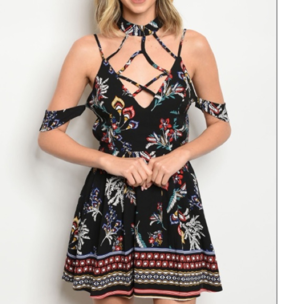 ⭐️Sale⭐️Black Printed Dress